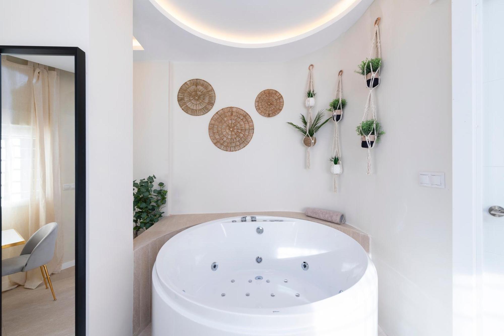 Malaga Boutique V.V Luxury Jacuzzy Apartman Kültér fotó
